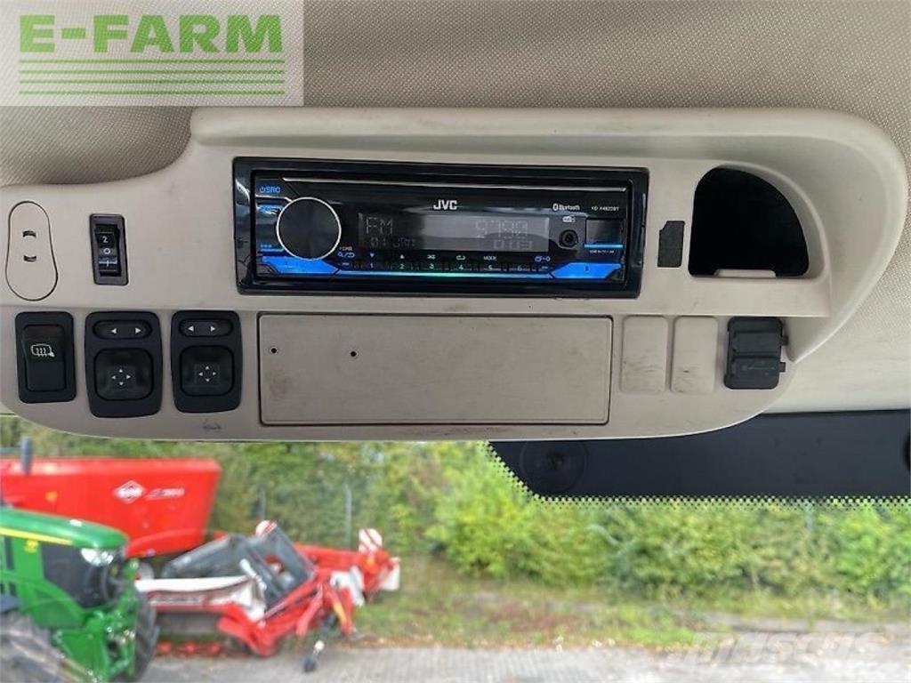 John Deere 6130 r Traktori