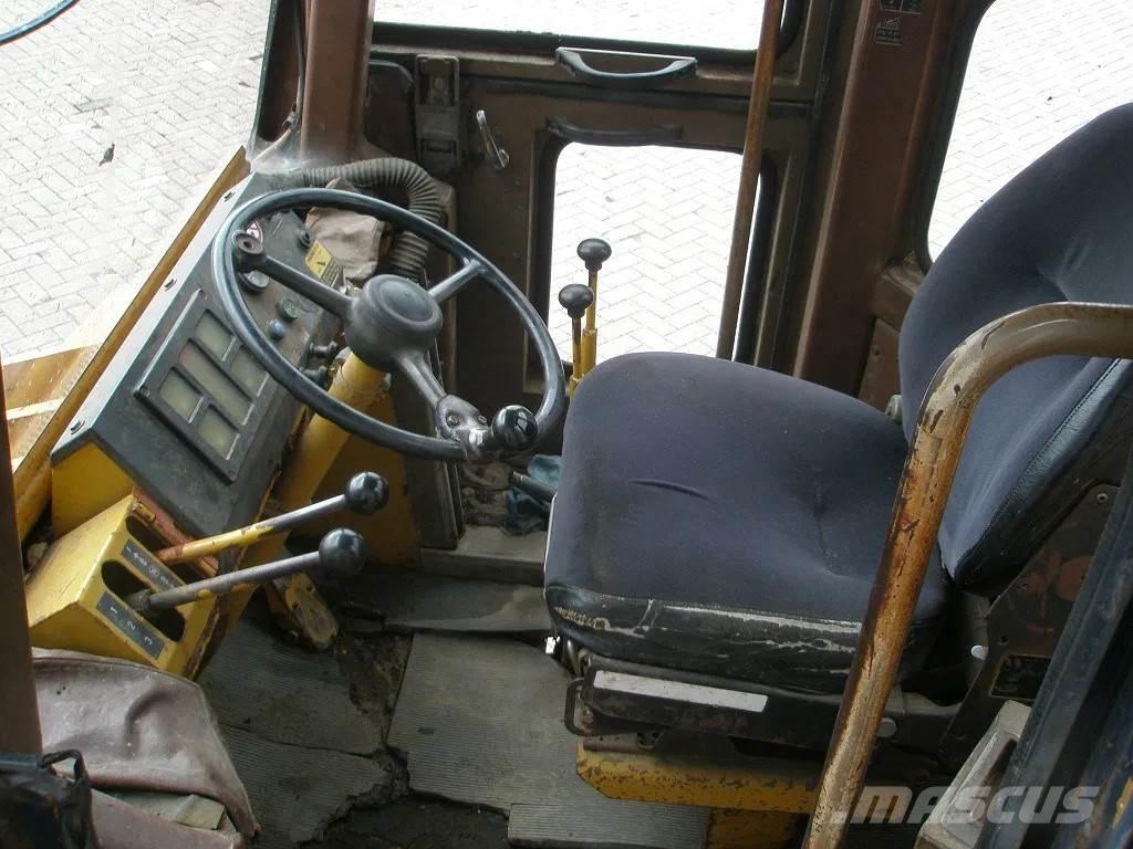 Komatsu W40-2 Utovarivači na točkove