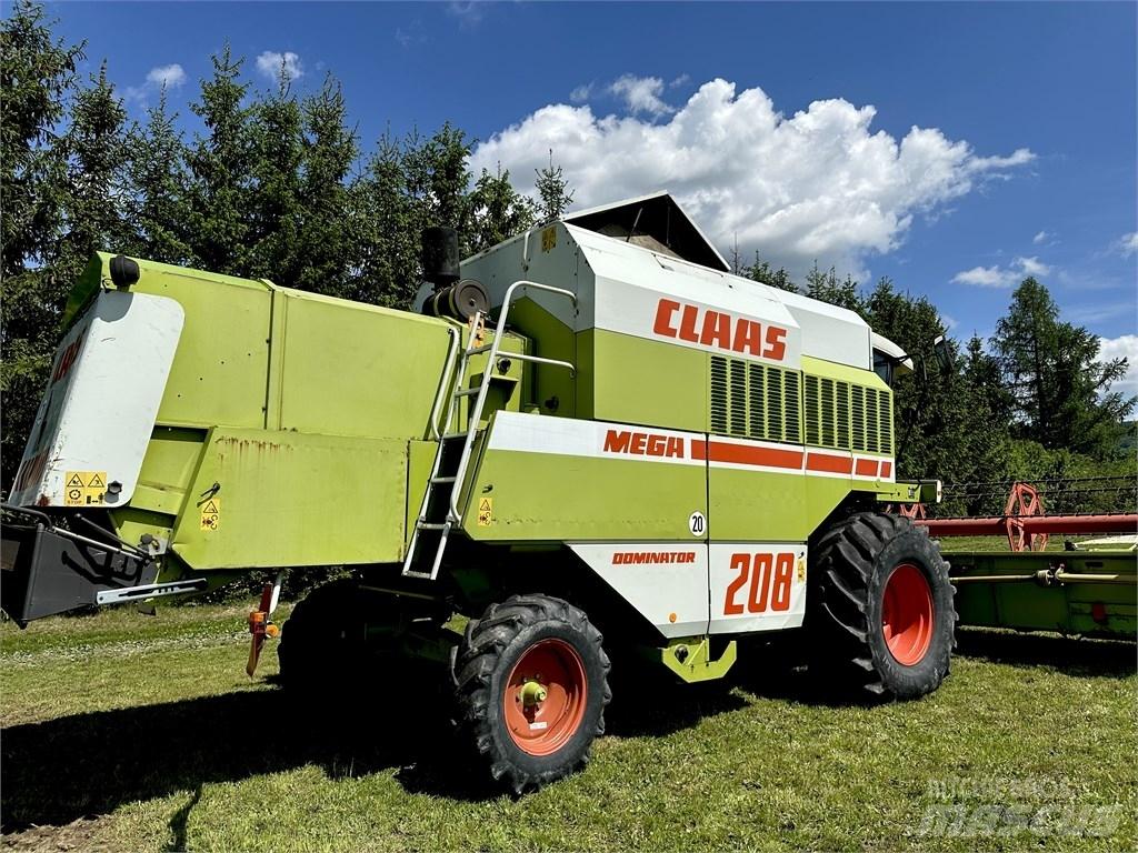 CLAAS Mega 208 Kombajni
