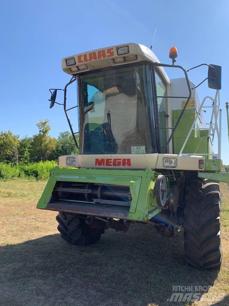 Claas mega II 208 Kombajni