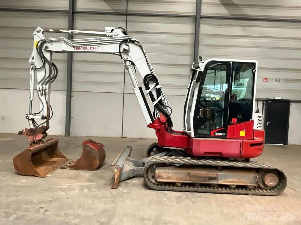 Takeuchi TB 280 FR Midi bageri 7t – 12t