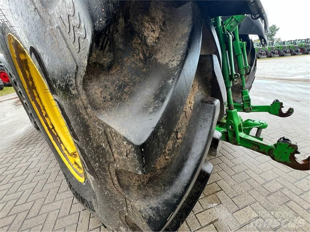 John Deere 7290R Traktori