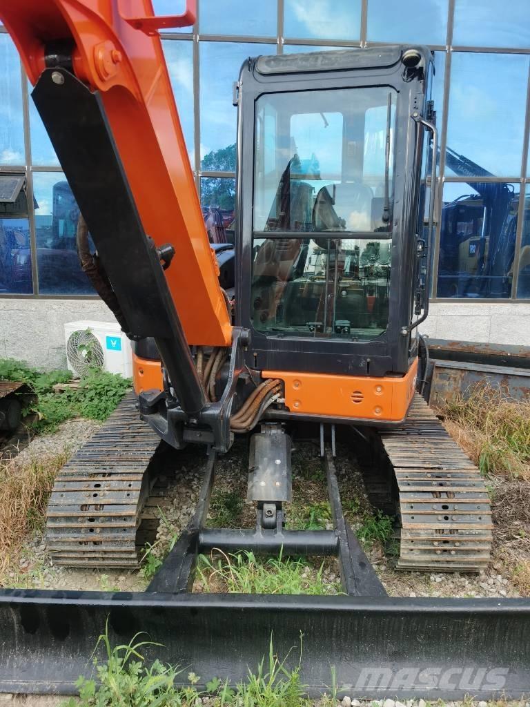 Hitachi ZX 50 U Mini bageri < 7t