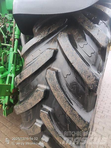 John Deere 7530 Traktori