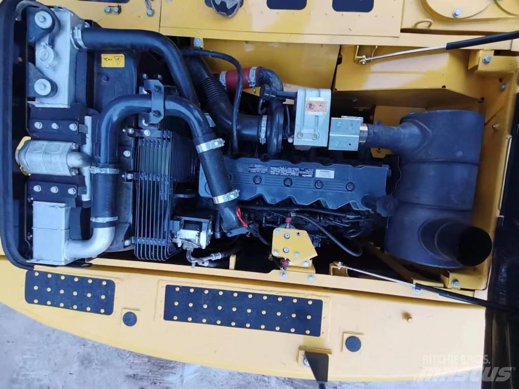 Komatsu PC 210 LC-8 Bageri guseničari