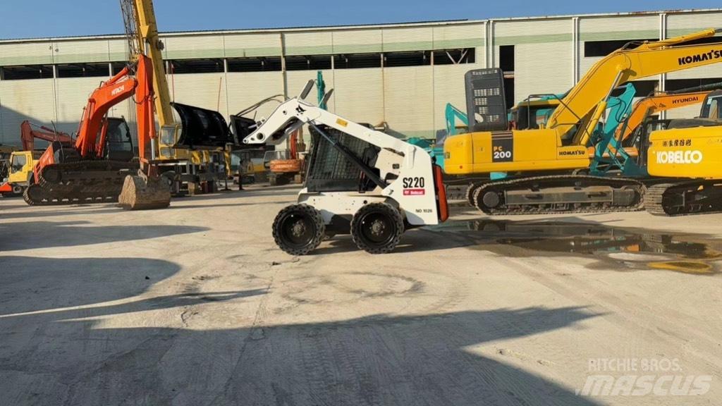 Bobcat S 220 Skid steer mini utovarivači