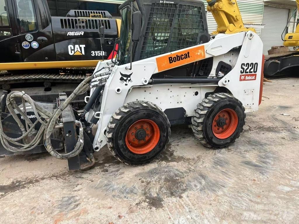 Bobcat S 220 Skid steer mini utovarivači