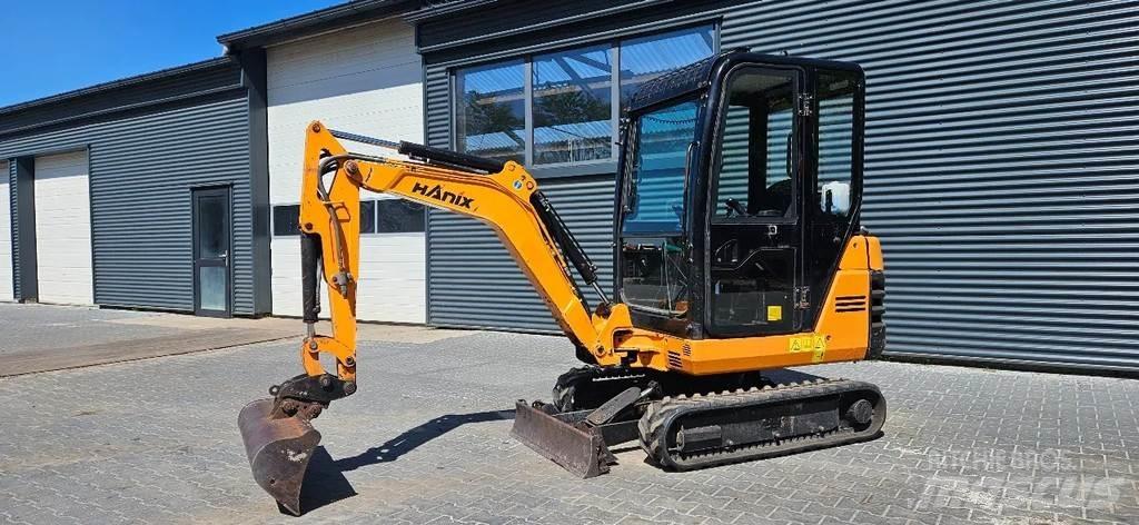 Hanix H 17D Mini bageri < 7t