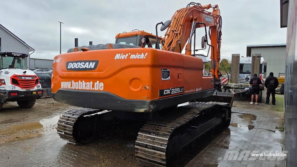Doosan DX 225 LC Bageri guseničari