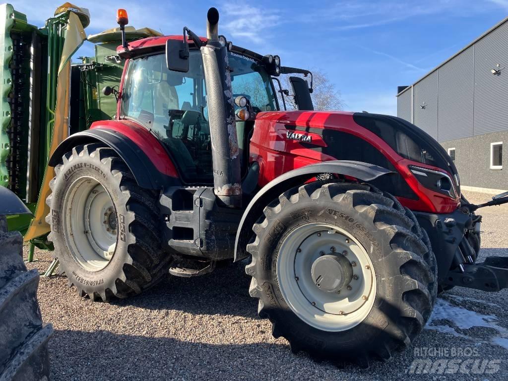 Valtra T234 V Traktori