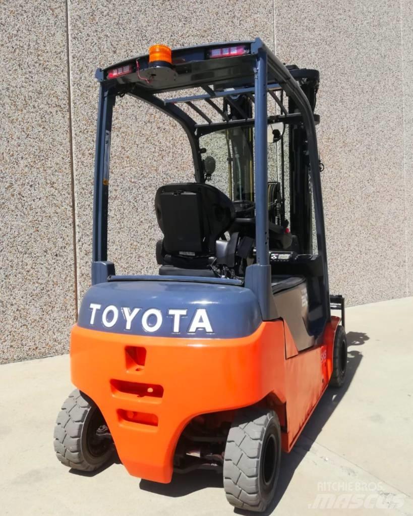 Toyota 8FBM20T Električni viljuškari