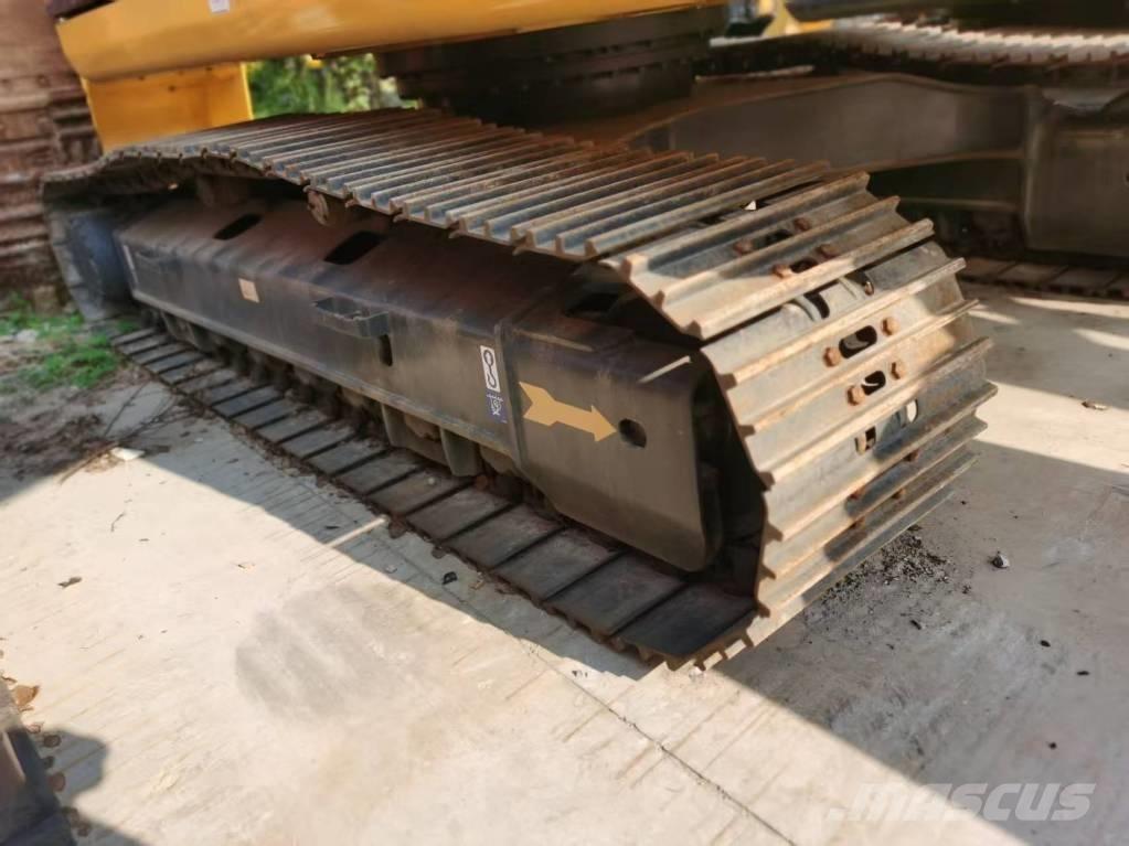 Komatsu PC 220-7 Bageri guseničari