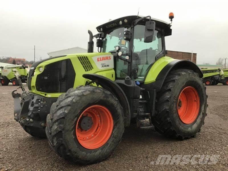 CLAAS AXION 810 Traktori