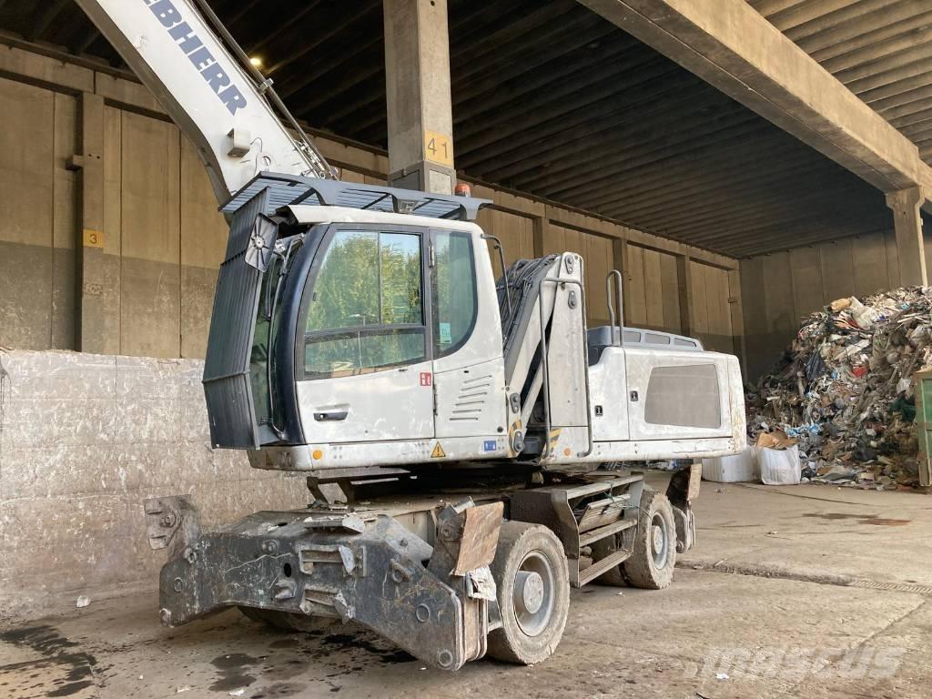 Liebherr LH 30 M Bageri za prenos primarnih/sekundarnih sirovina