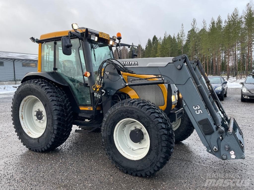 Valtra A 95 Traktori