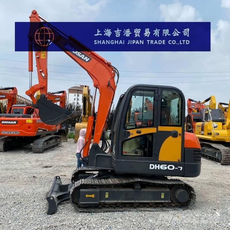 Doosan DH 60 Bageri guseničari