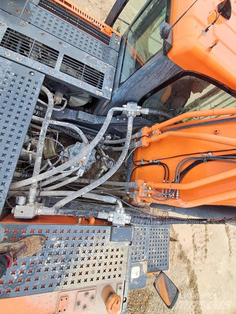 Doosan DX 420 LC Bageri guseničari