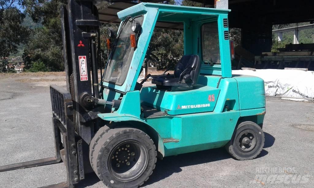 Mitsubishi FD45K2 Dizelski viljuškari