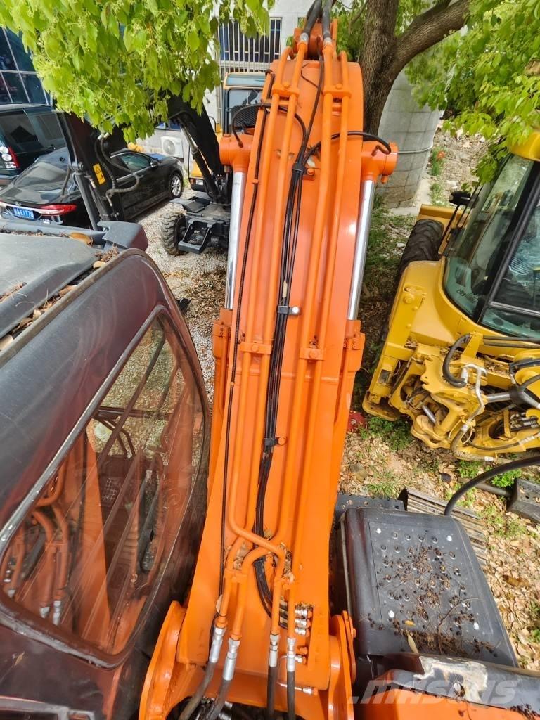 Hitachi ZX 120 Bageri guseničari