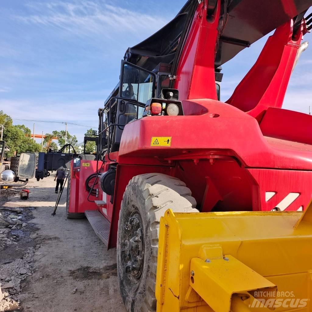 Kalmar DRT 450 Dohvatni viljuškari