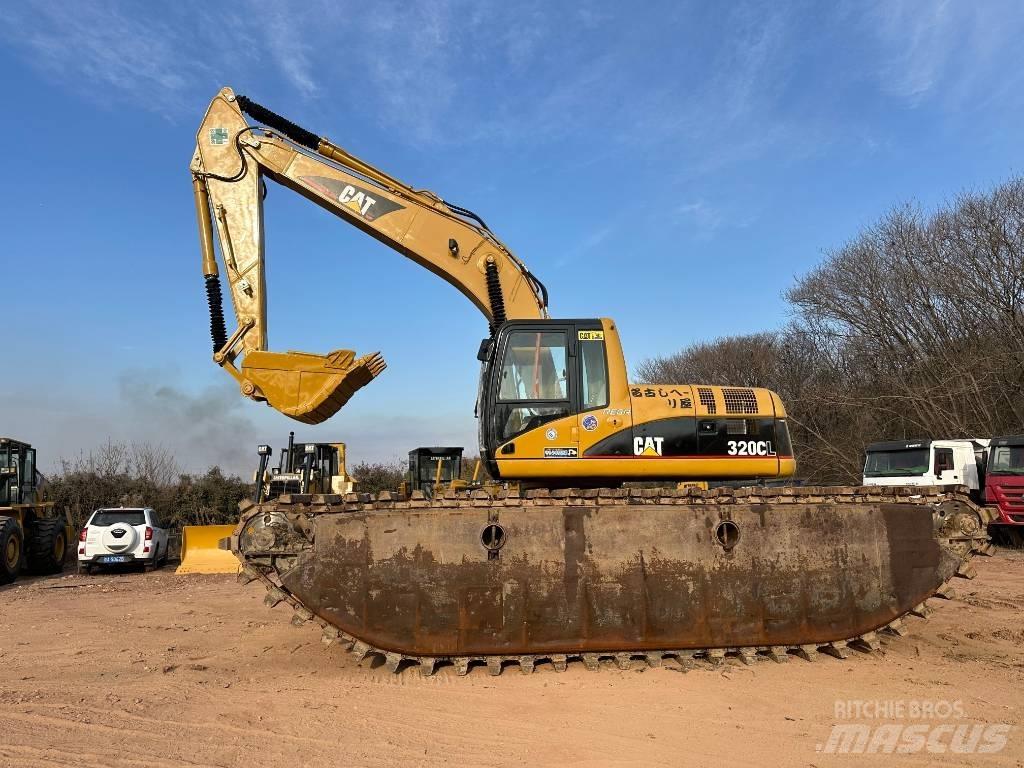 CAT 320 C L Polovni amfibijski bageri