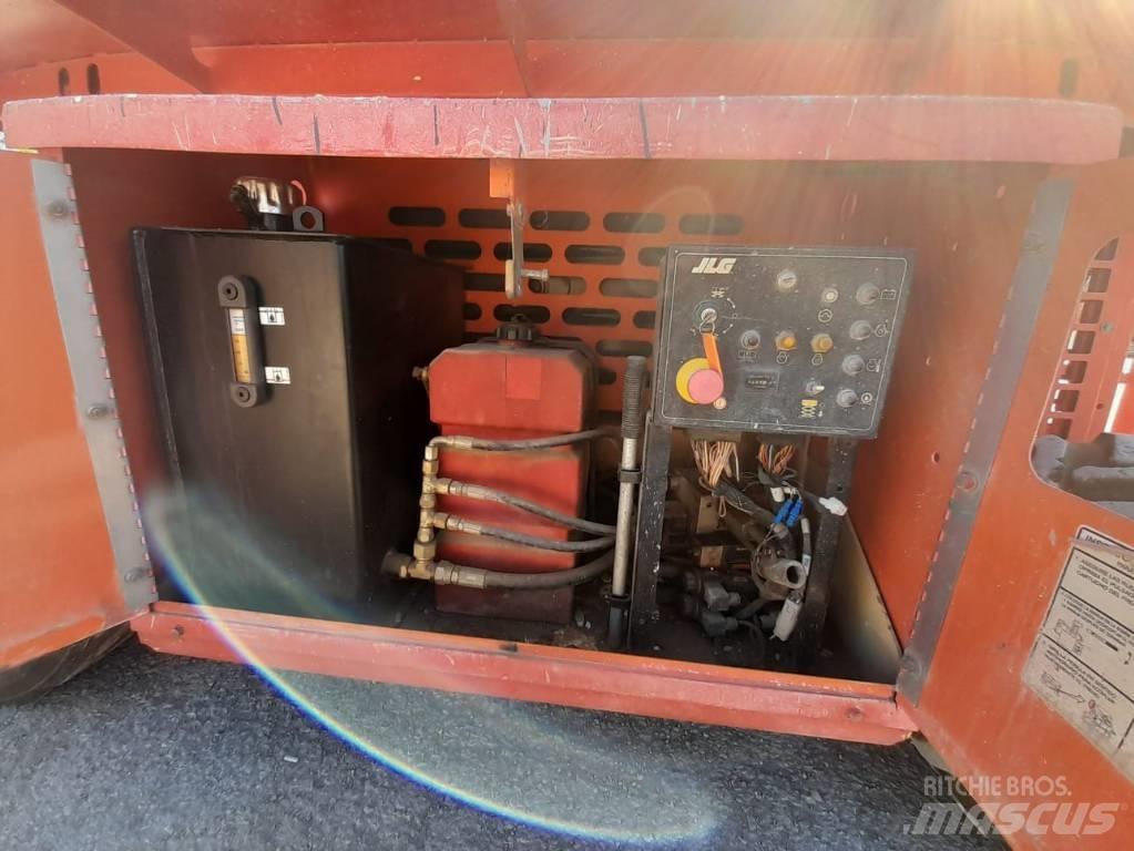 JLG 260 MRT Makazaste platforme
