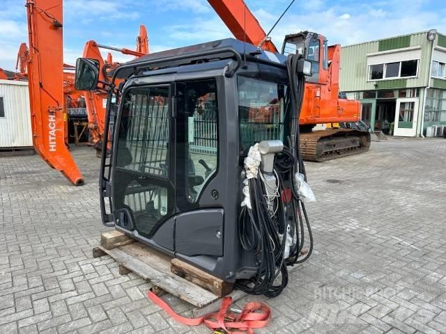Hitachi ZX-LC-5B Kabine i unutrašnjost