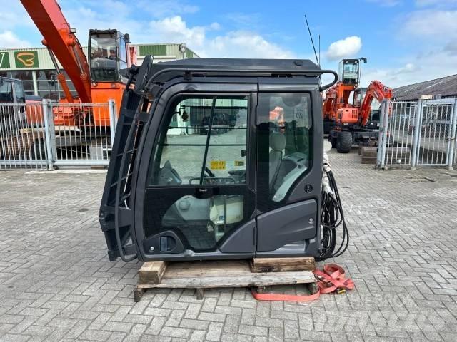 Hitachi ZX-LC-5B Kabine i unutrašnjost