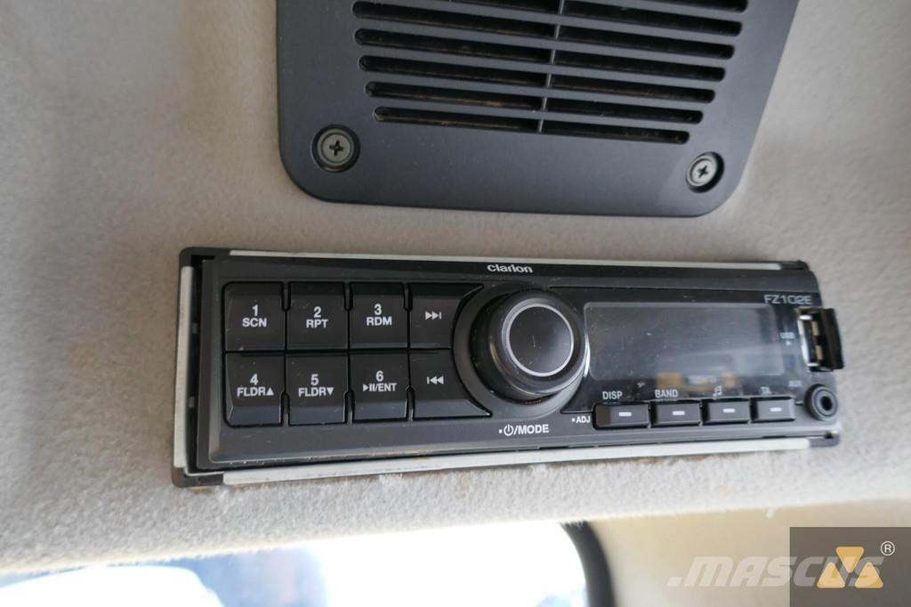 CAT 320FL Bageri guseničari