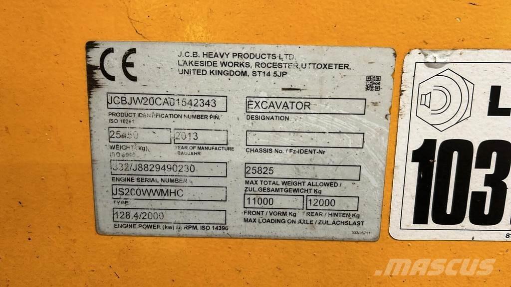 JCB JS200W Bageri za prenos primarnih/sekundarnih sirovina