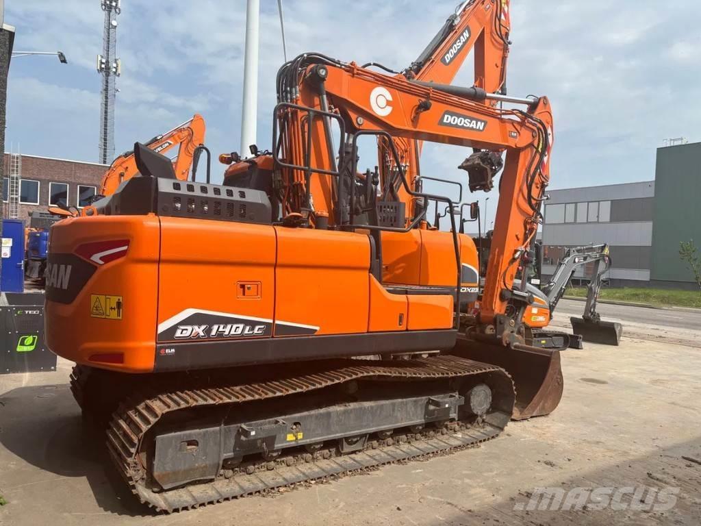 Develon DX140LC-7 Bageri guseničari
