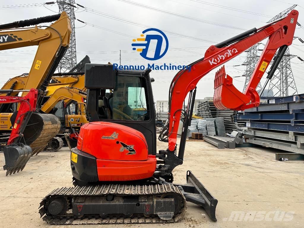 Kubota U 35 Mini bageri < 7t