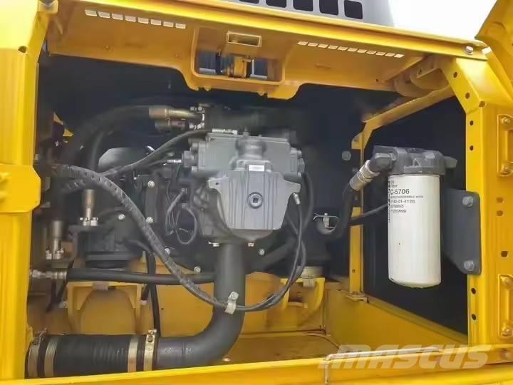 Komatsu PC360 Bageri guseničari