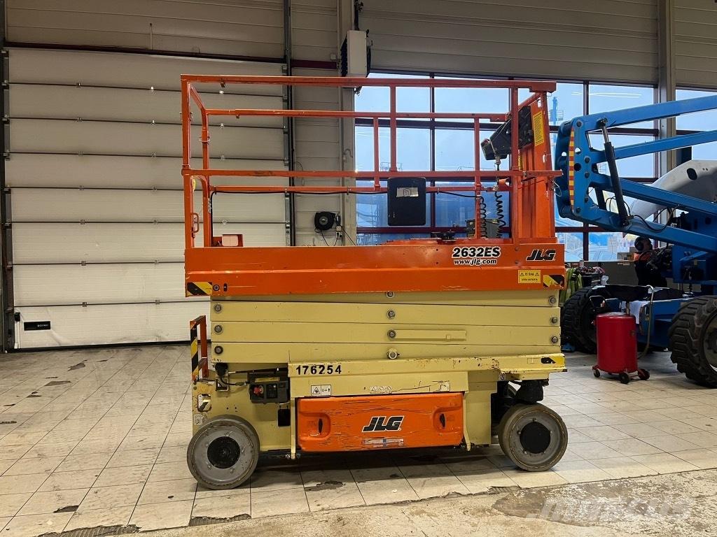 JLG 2630 ES Makazaste platforme