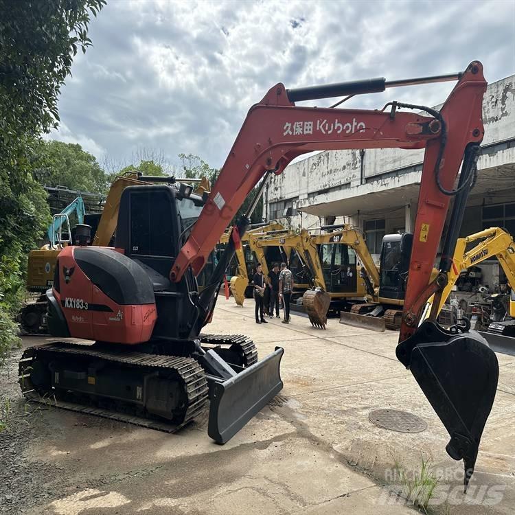 Kubota 183-3 Bageri guseničari