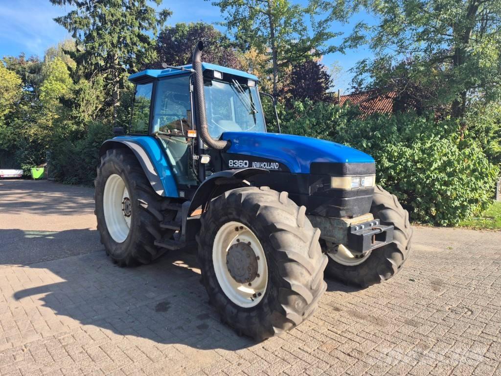 New Holland 8360 Traktori