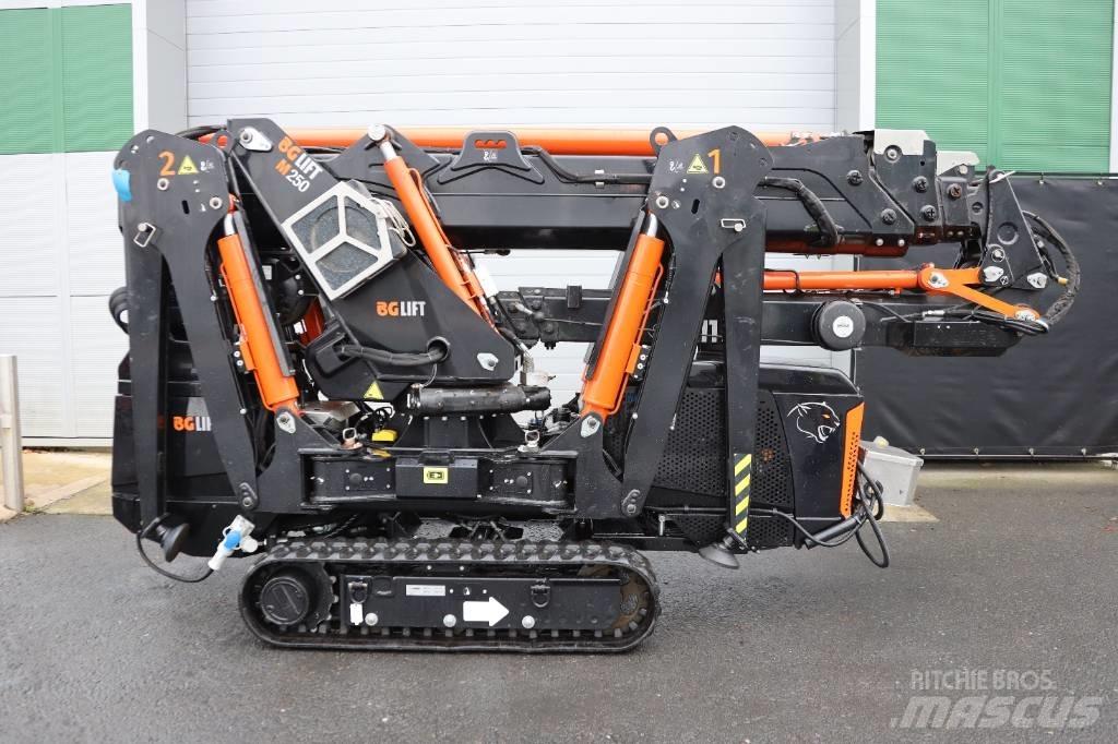BG Lift M 250 Polovni mini kranovi