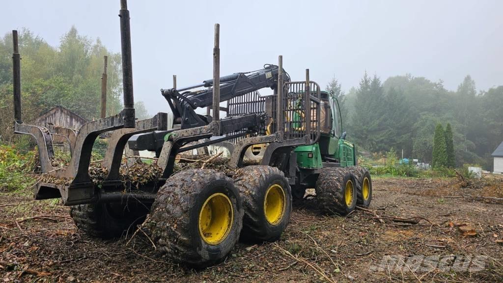 John Deere 1110 E Forvarderi