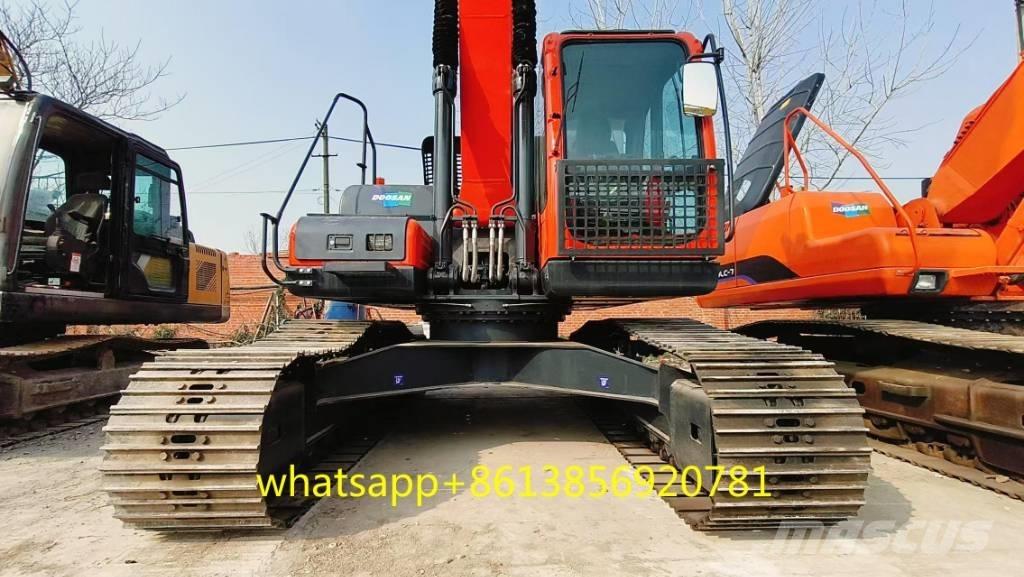 Doosan DX 225 Bageri guseničari