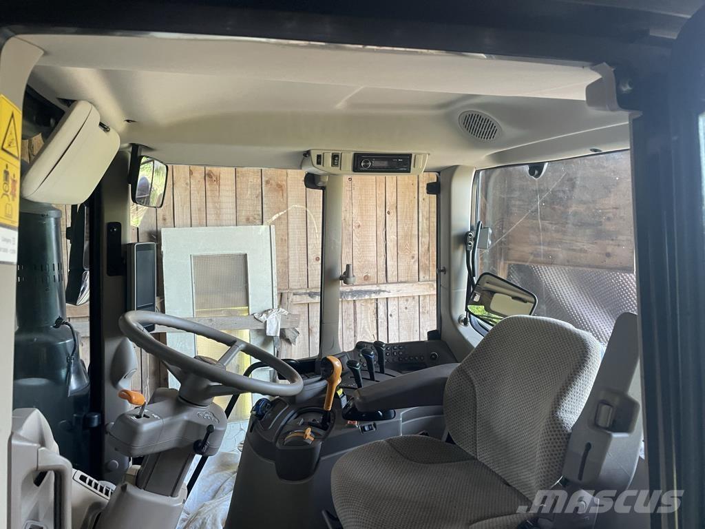 John Deere 6110M Traktori