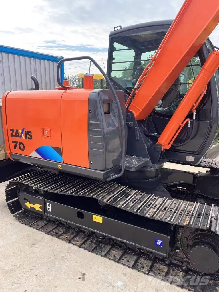 Hitachi ZX 70 Midi bageri 7t – 12t