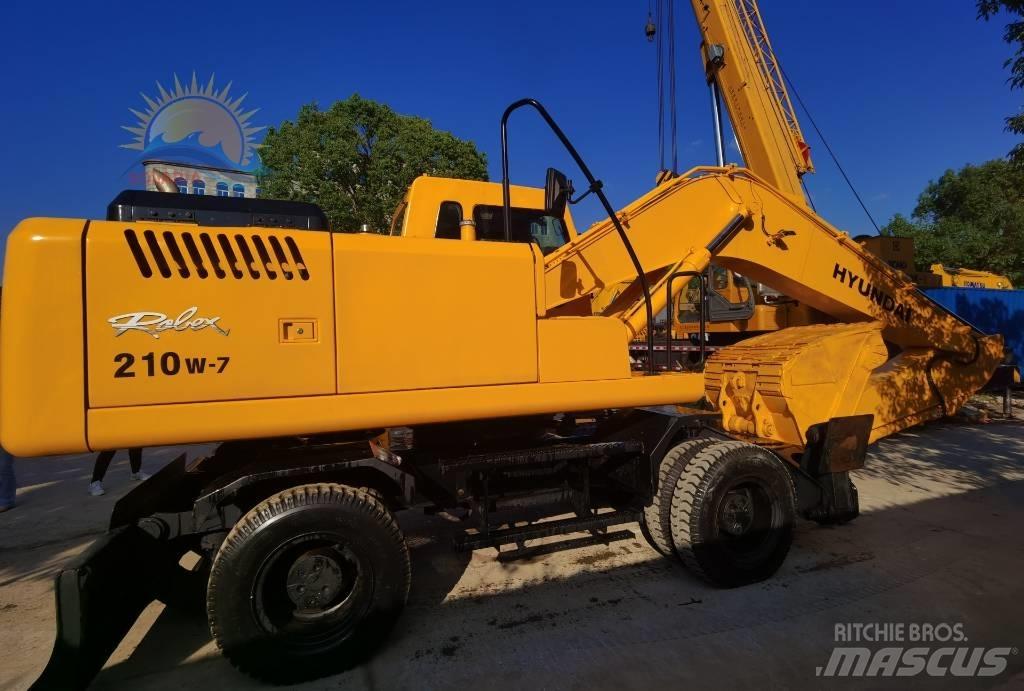 Hyundai R210W-7 Bageri točkaši