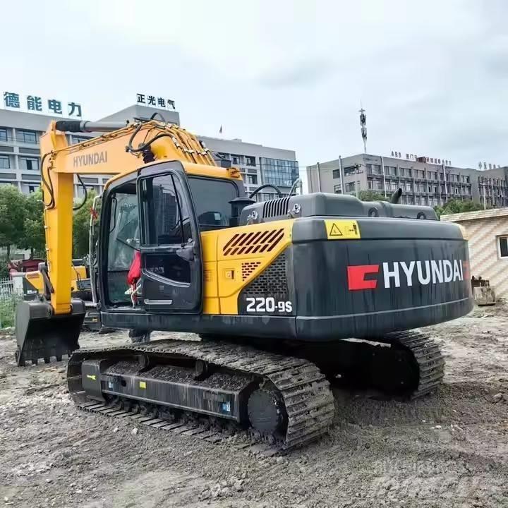 Hyundai 220-9S Bageri guseničari