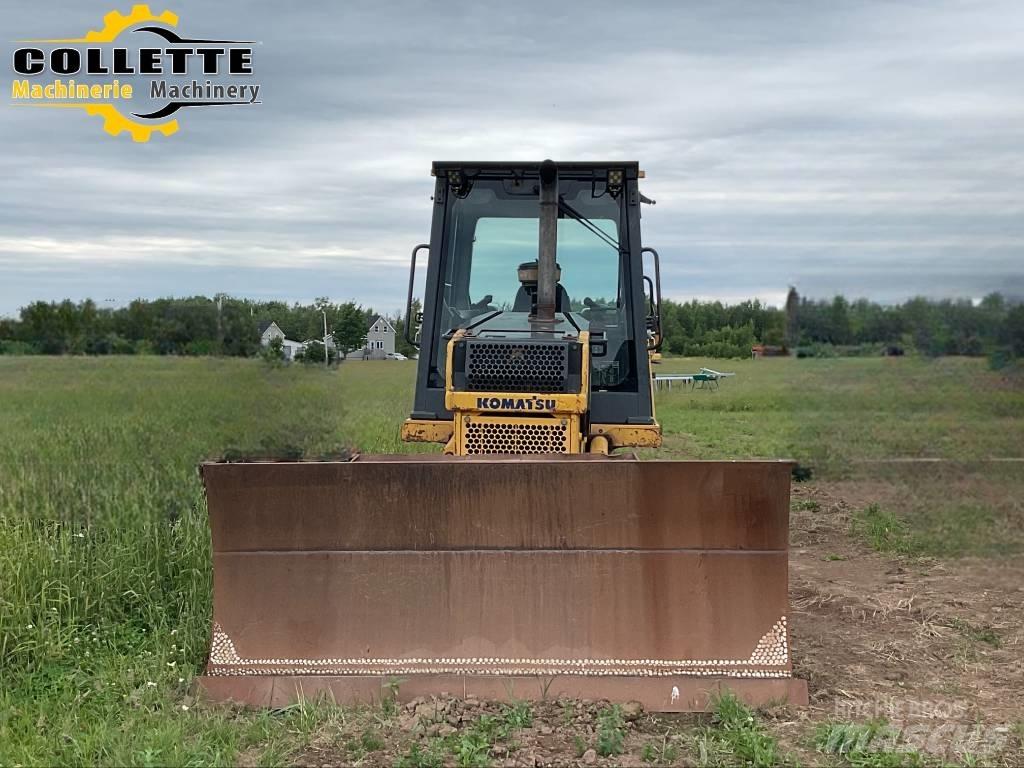 Komatsu D 39 EX-21 A Buldožeri guseničari