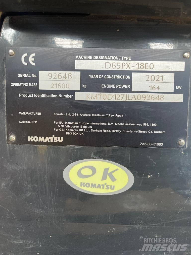 Komatsu D65PX-18E0 Buldožeri guseničari
