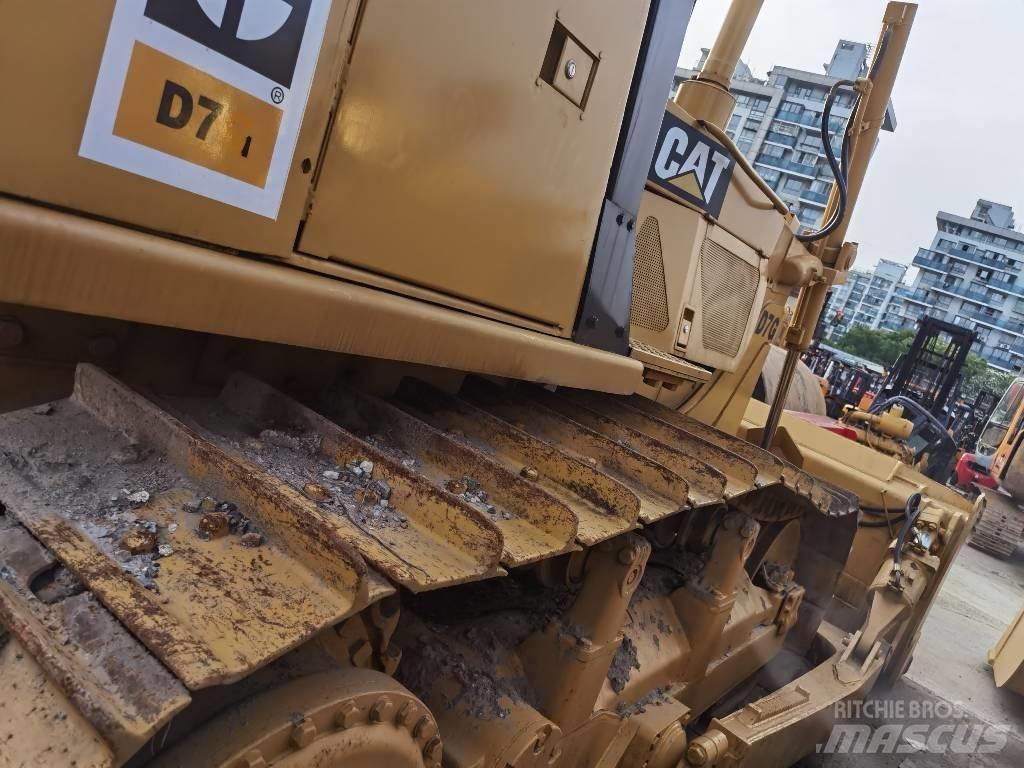 CAT D 7 G Grejderi