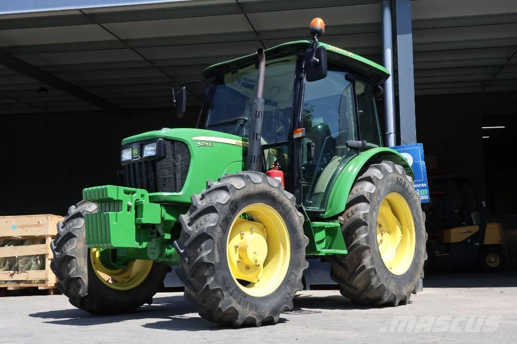 John Deere 5075 E Traktori