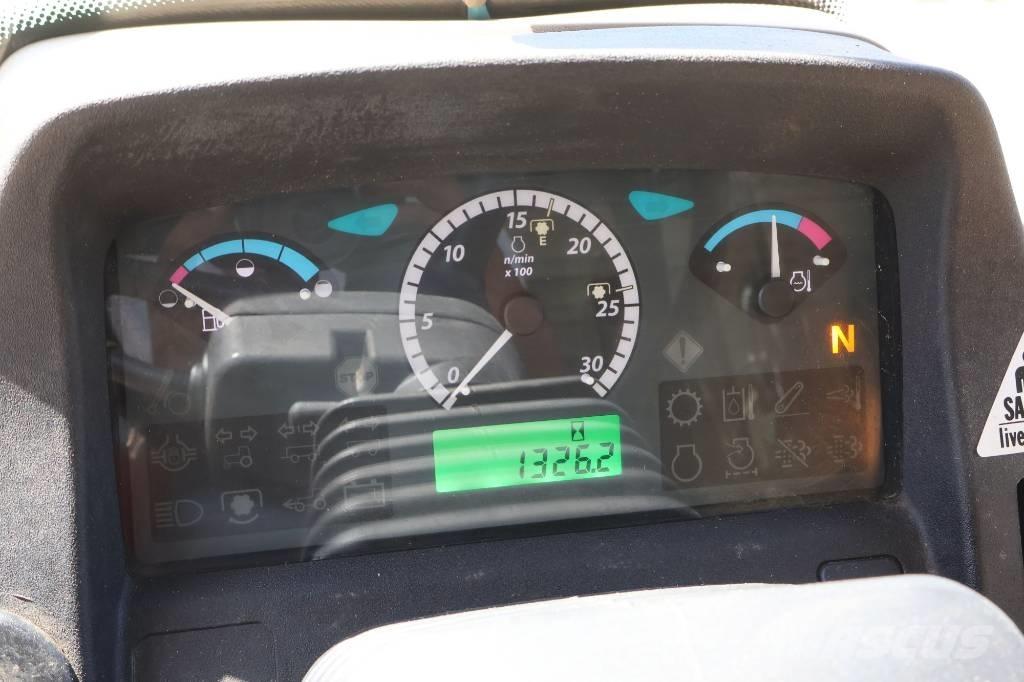 John Deere 5075 E Traktori