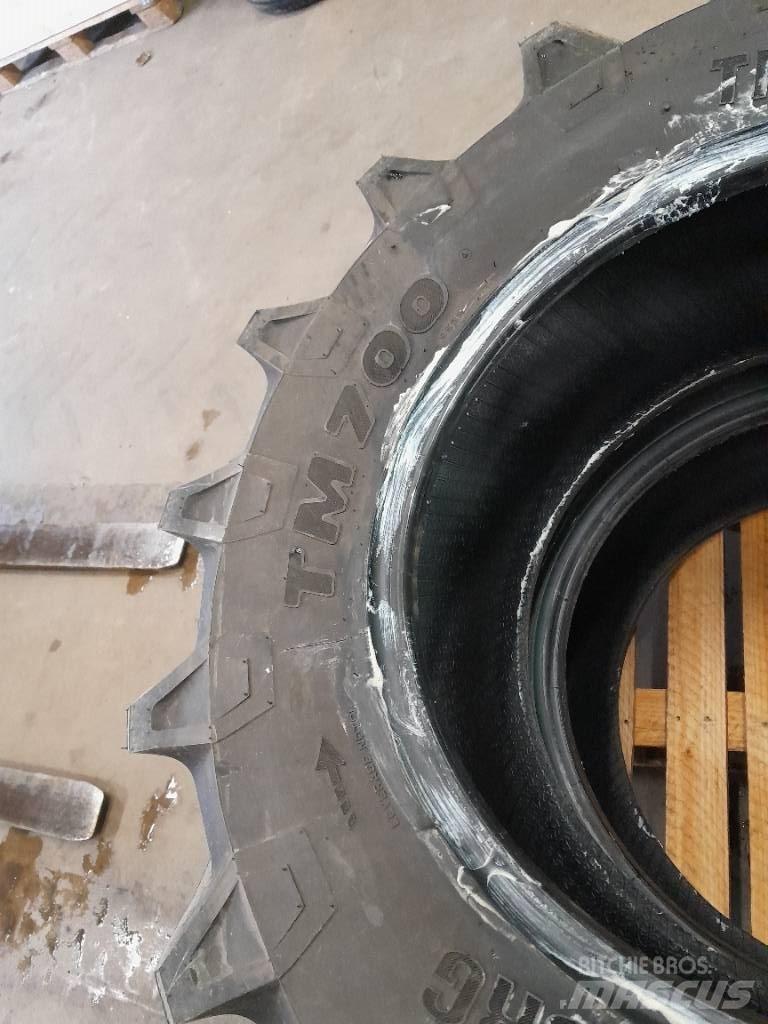 Trelleborg TM700 Gume, točkovi i felne
