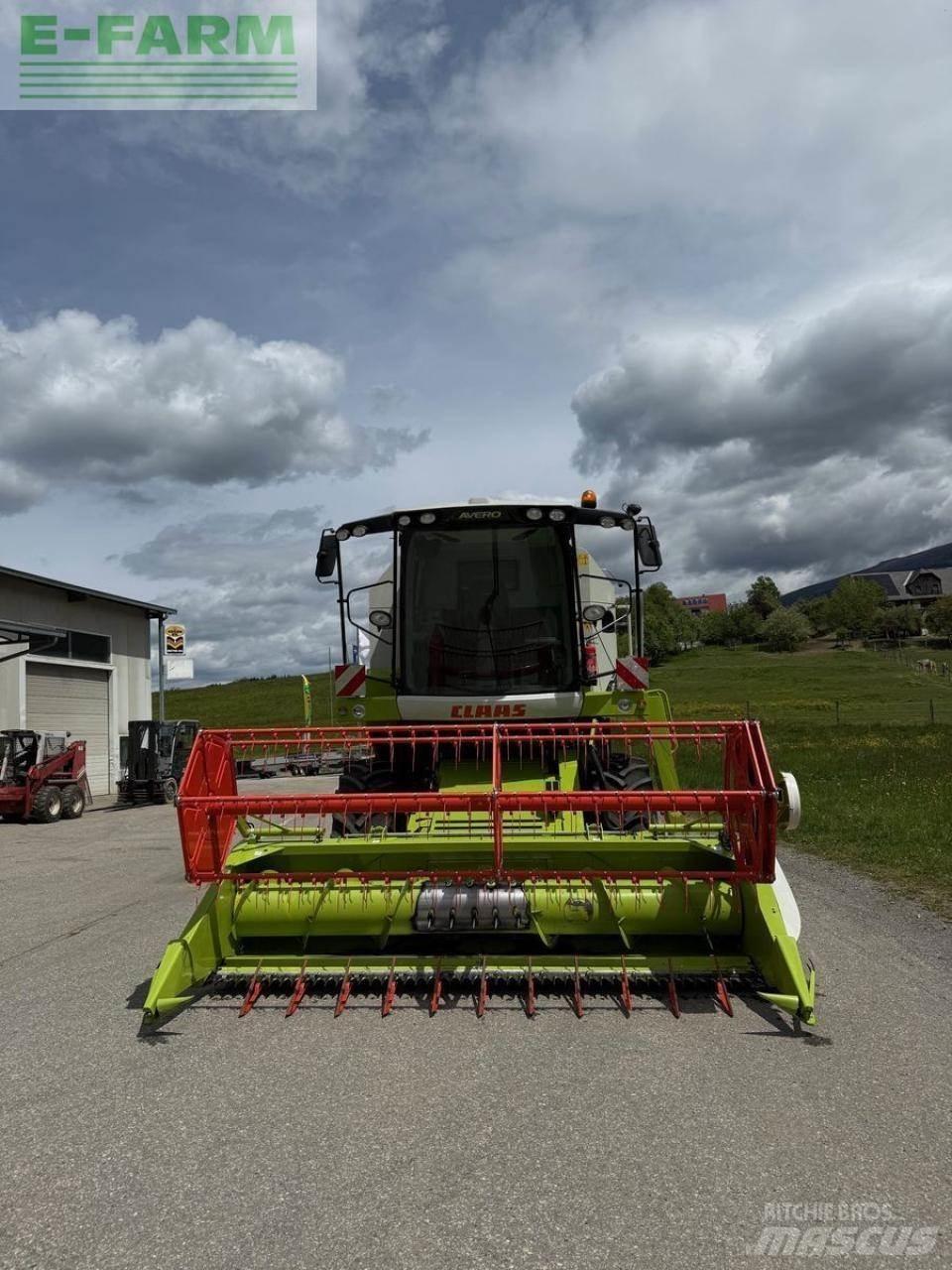 CLAAS avero 160 Kombajni